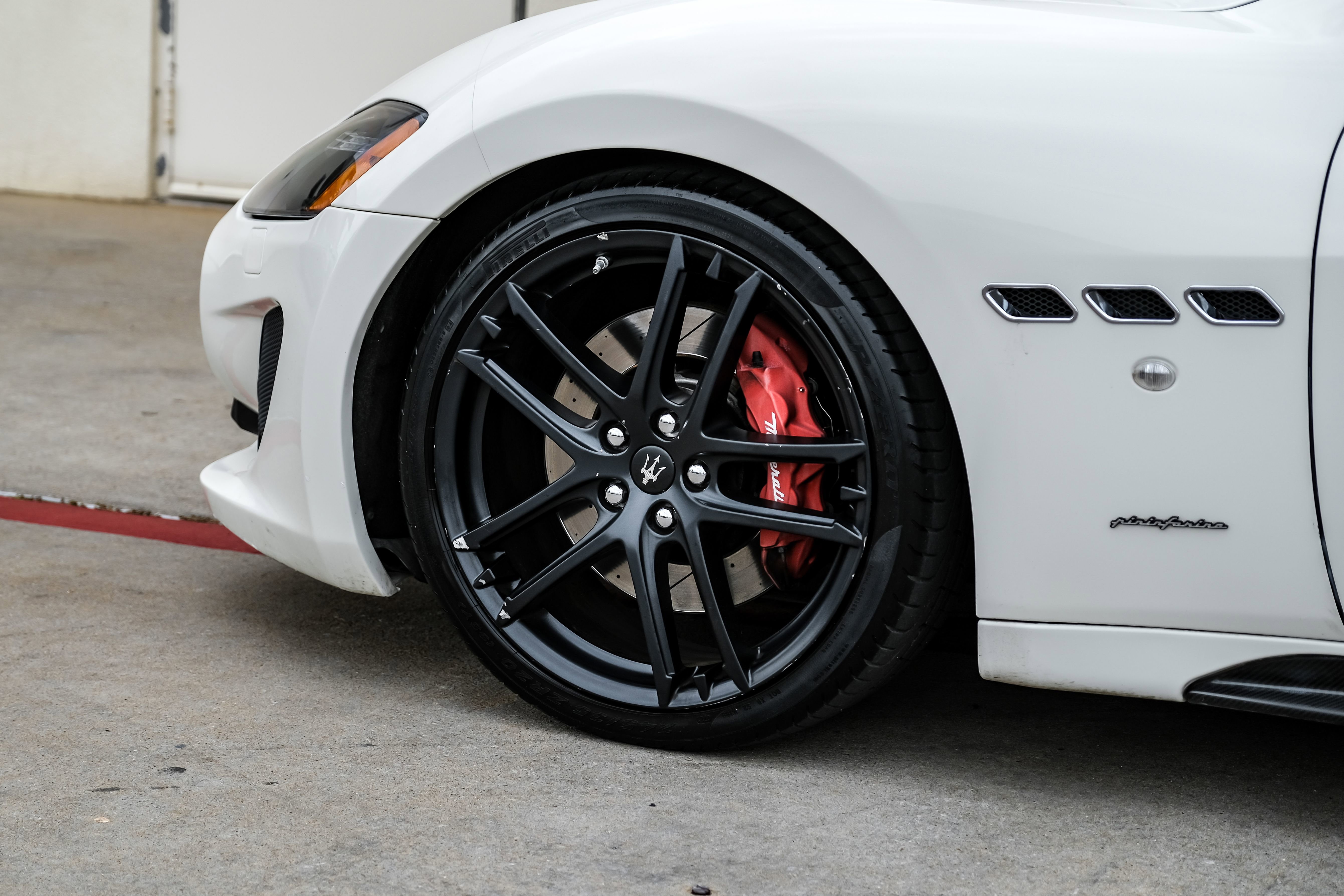 Used 2015 Maserati GranTurismo Sport RWD image 52