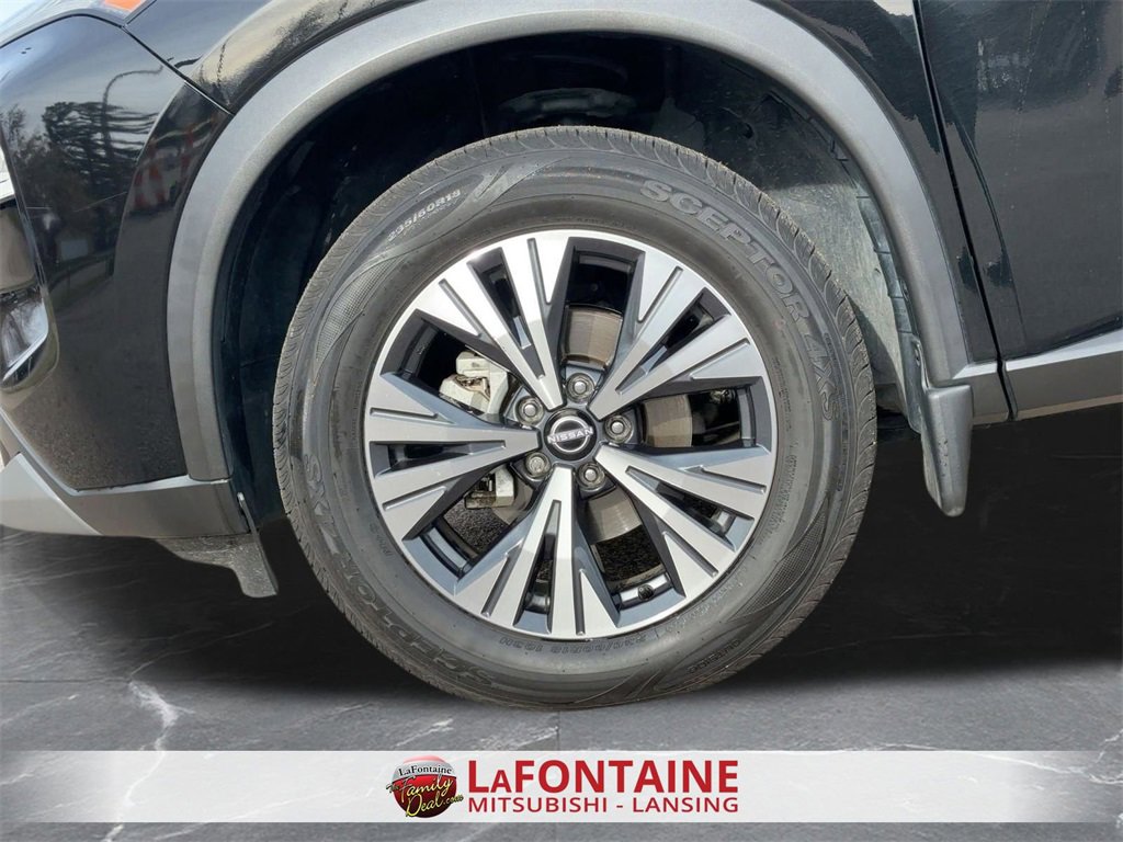 Used 2022 Nissan Rogue SV image 30