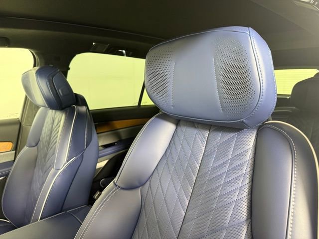 New 2026 Cadillac Vistiq Premium Luxury image 7