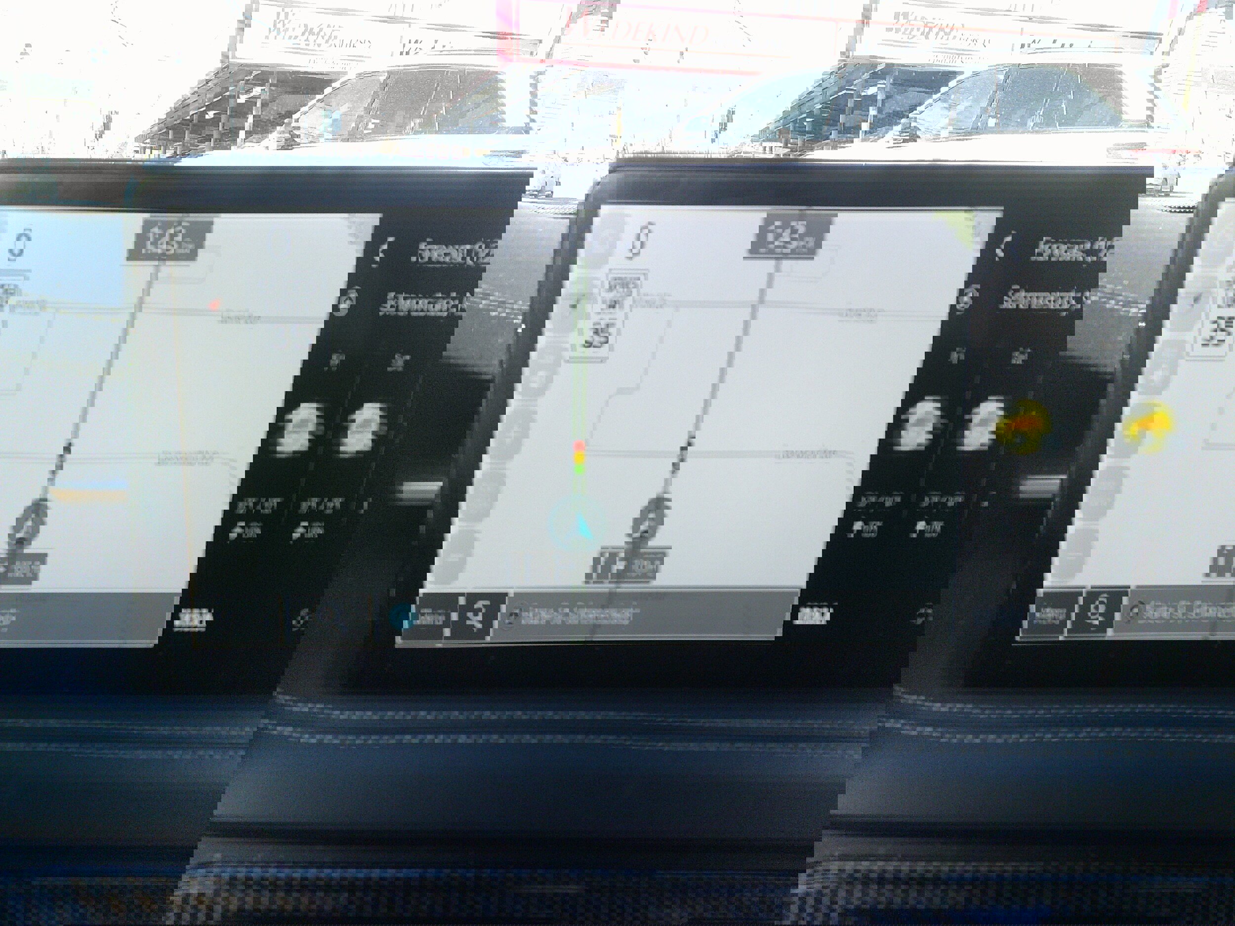 Used 2022 Genesis G70 3.3T image 26