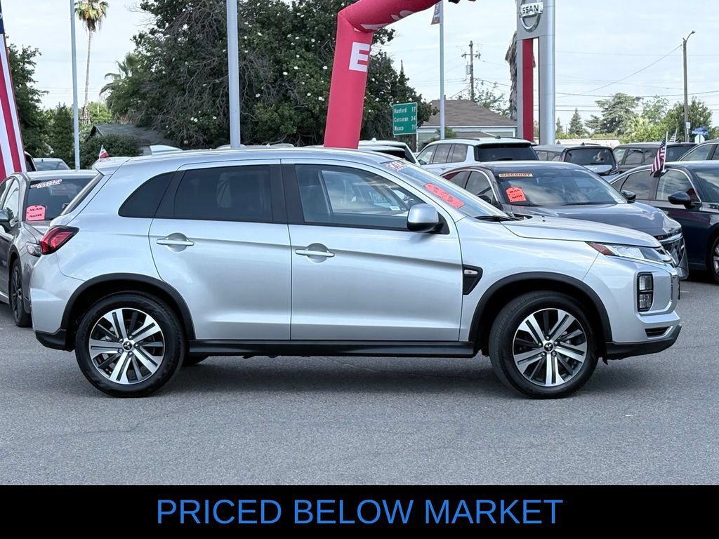 Used 2025 Mitsubishi Outlander Sport LE AWD/4WD image 4