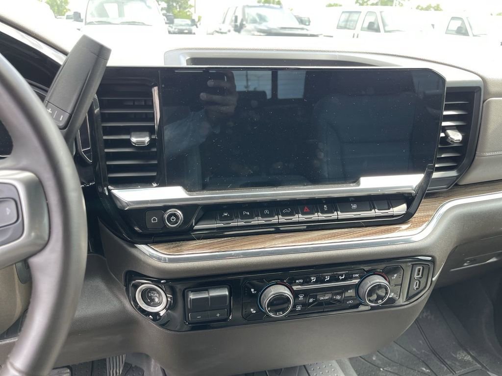 Used 2023 Chevrolet Silverado 1500 LT w/ All Star Edition Plus image 14