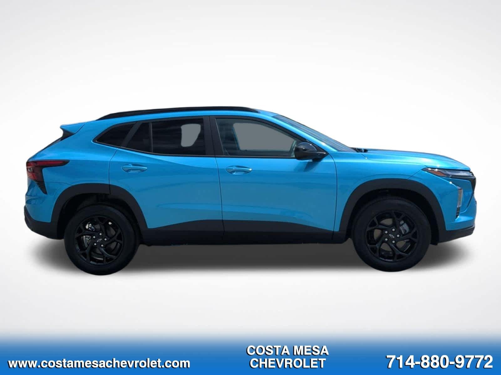 New 2026 Chevrolet Trax LT w/ Midnight Edition FWD image 4