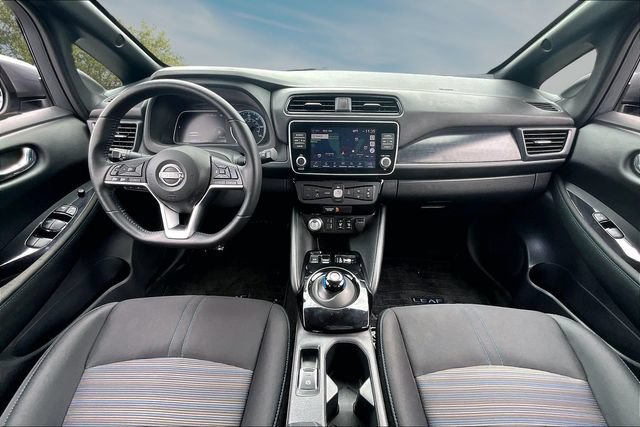 Certified 2025 Nissan Leaf SV Plus FWD image 7
