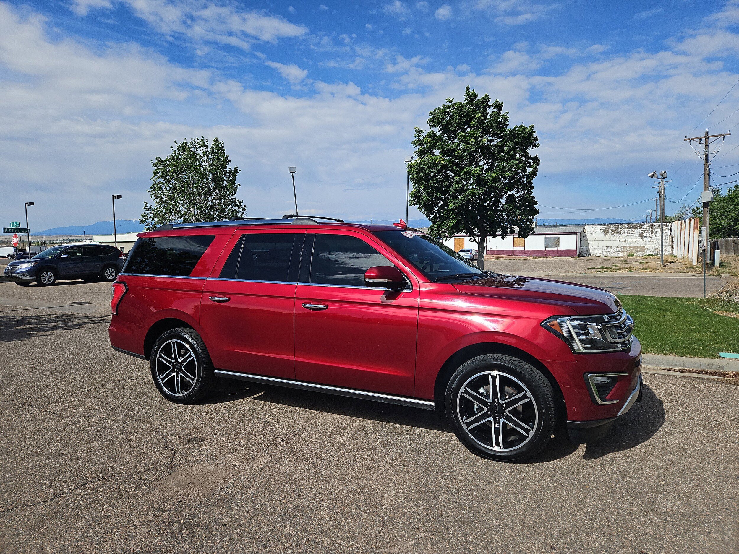 Used 2019 Ford Expedition Max Limited w/ Special Edition Package AWD/4WD image 2