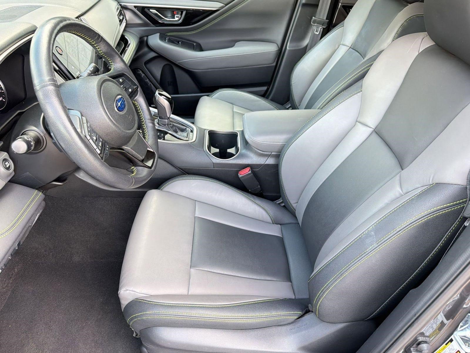 Used 2025 Subaru Outback Onyx Edition AWD/4WD image 5