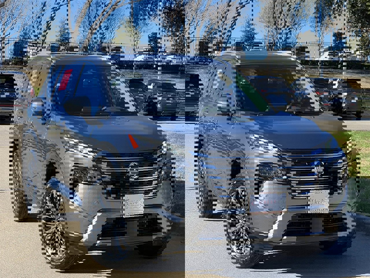 Certified 2025 Nissan Rogue SL w/ Tech Package image 2