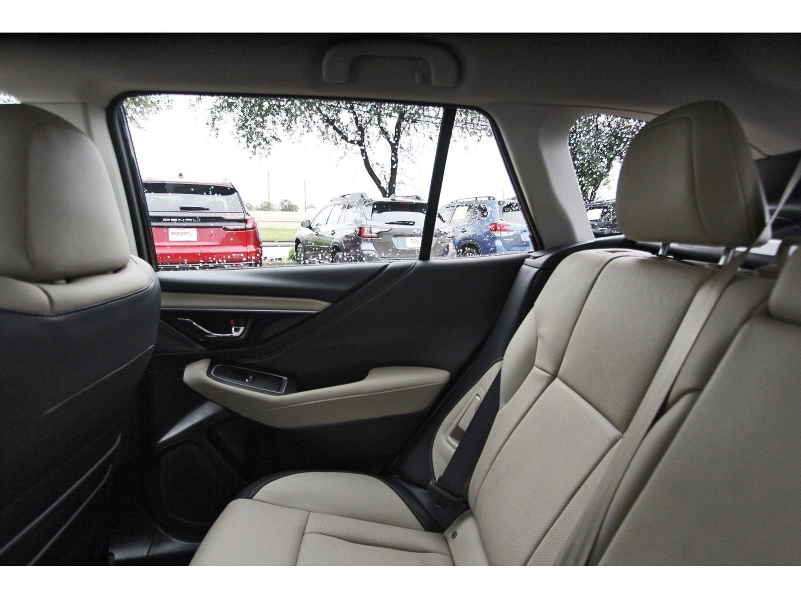 Certified 2025 Subaru Outback Limited AWD/4WD image 11