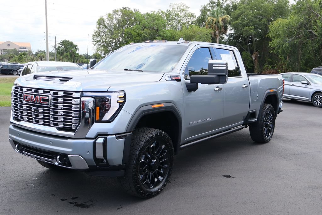 Certified 2025 GMC Sierra 2500 Denali w/ Denali Reserve Package AWD/4WD image 5