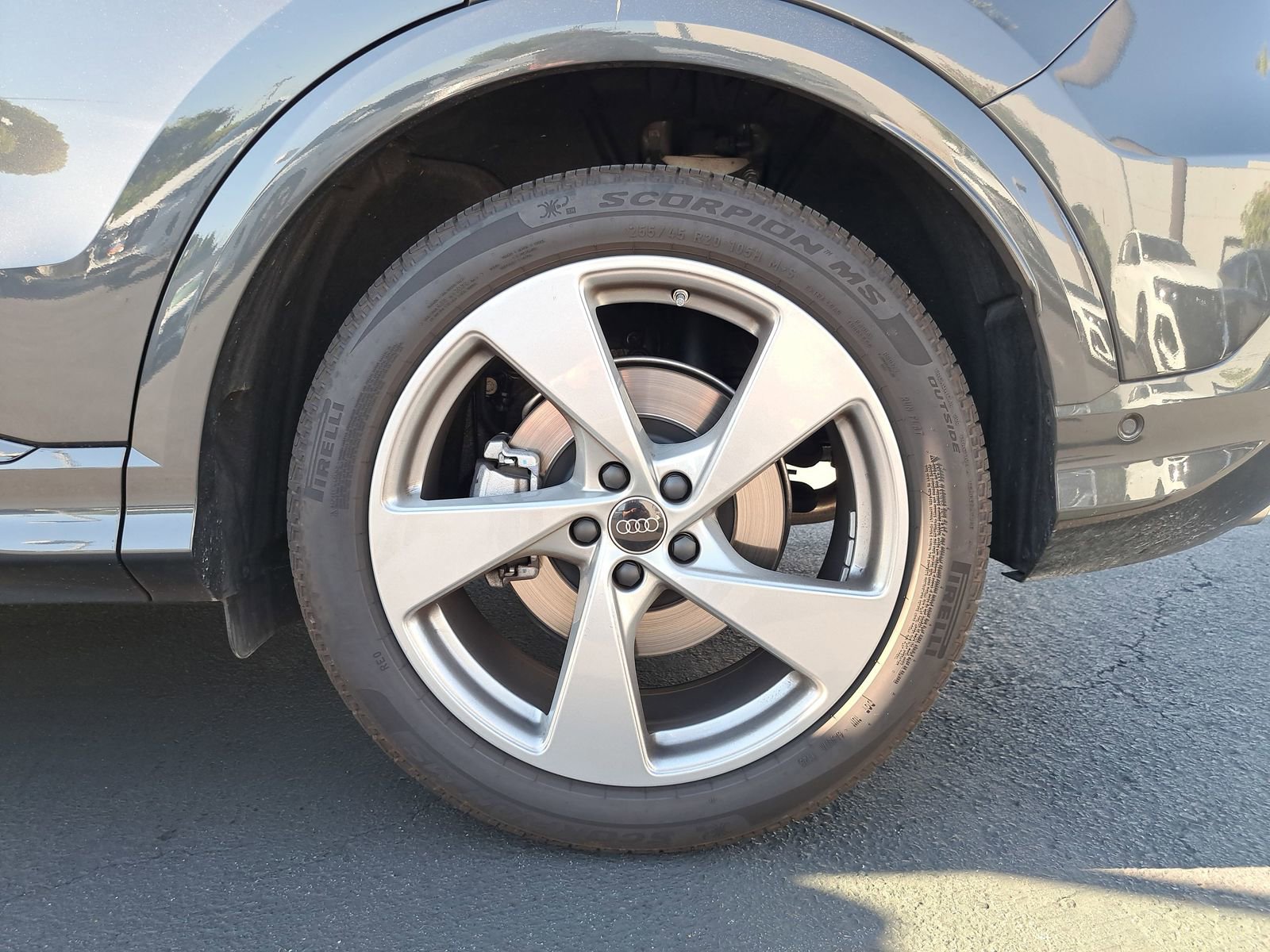 Certified 2025 Audi Q5 Prestige image 7