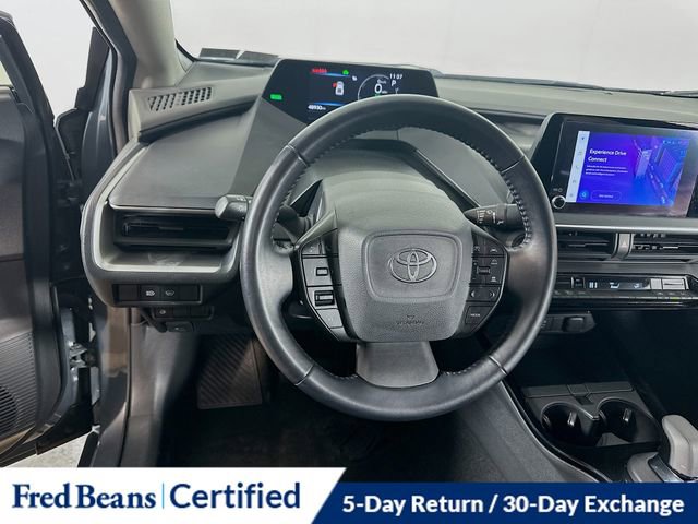 Used 2023 Toyota Prius LE image 18