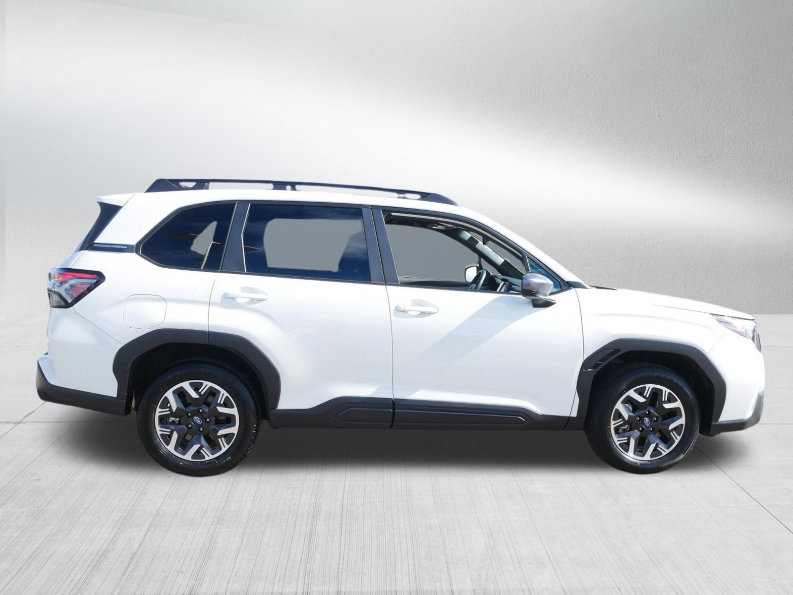 Used 2026 Subaru Forester Premium AWD/4WD image 8