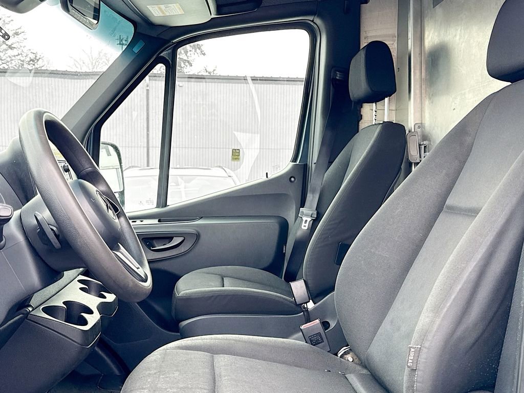 Used 2019 Mercedes-Benz Sprinter 144 image 11