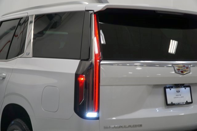 Certified 2023 Cadillac Escalade Premium Luxury image 4