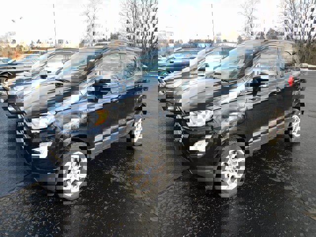 Used 2021 Ford EcoSport SE image 3