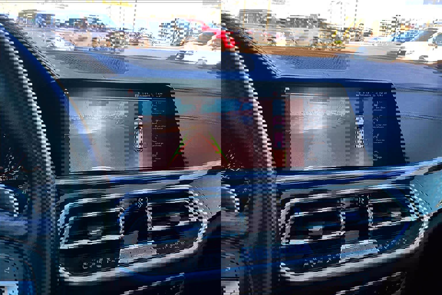 Used 2021 BMW X5 xDrive45e w/ Executive Package image 27