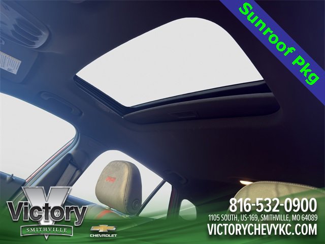 Used 2025 Chevrolet Trax RS w/ Sunroof Package image 24