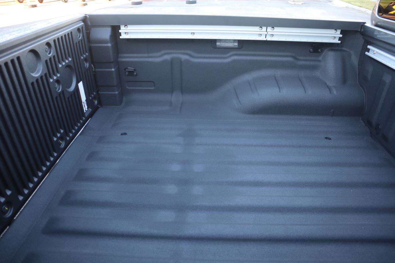 New 2026 Nissan Frontier SV w/ SV Convenience Package image 12