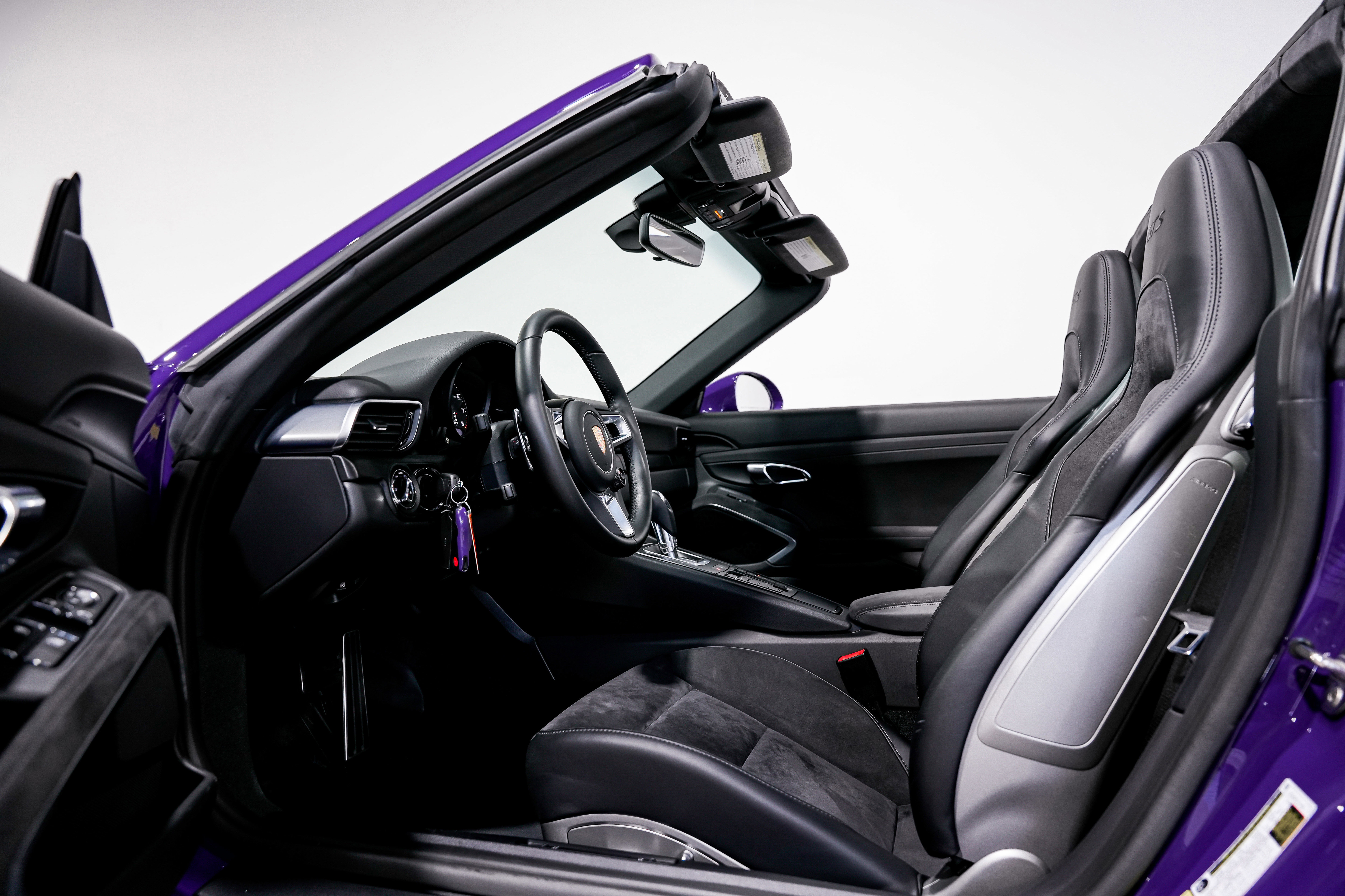 Used 2018 Porsche 911 Targa 4 GTS image 17