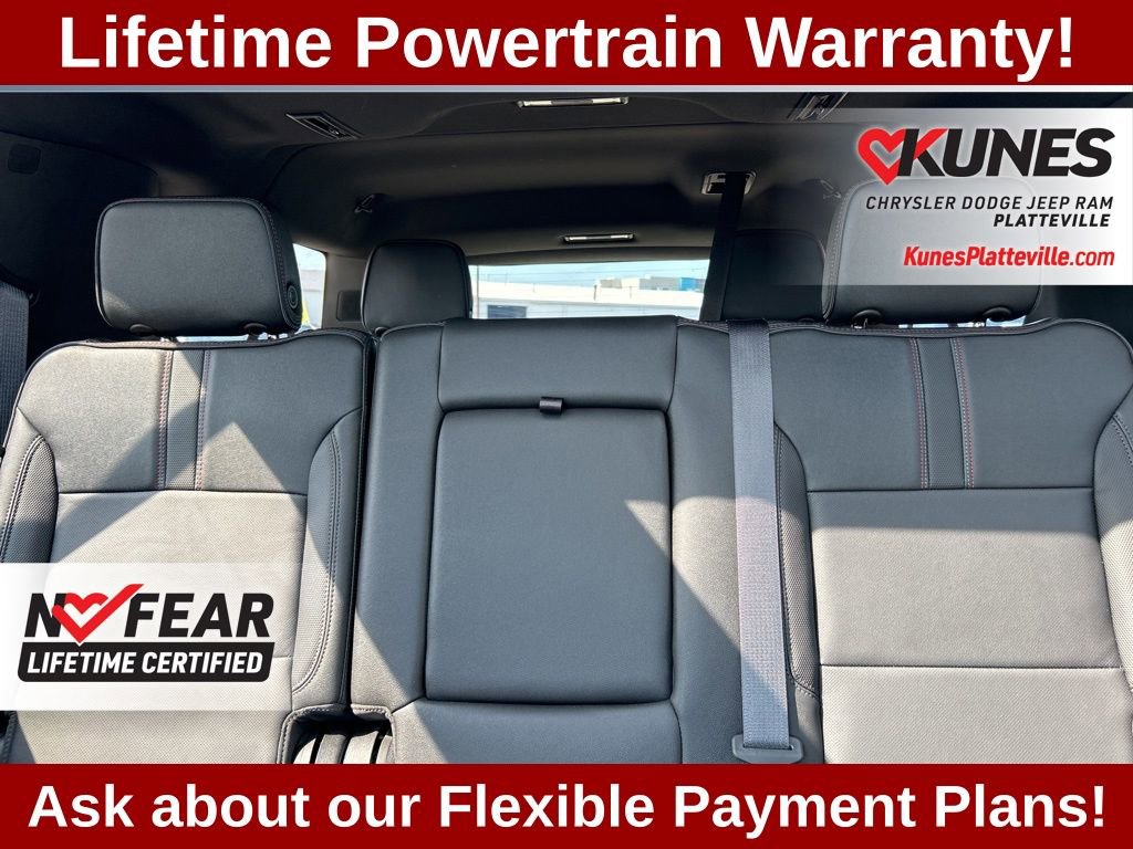 Used 2024 Chevrolet Suburban RST image 33