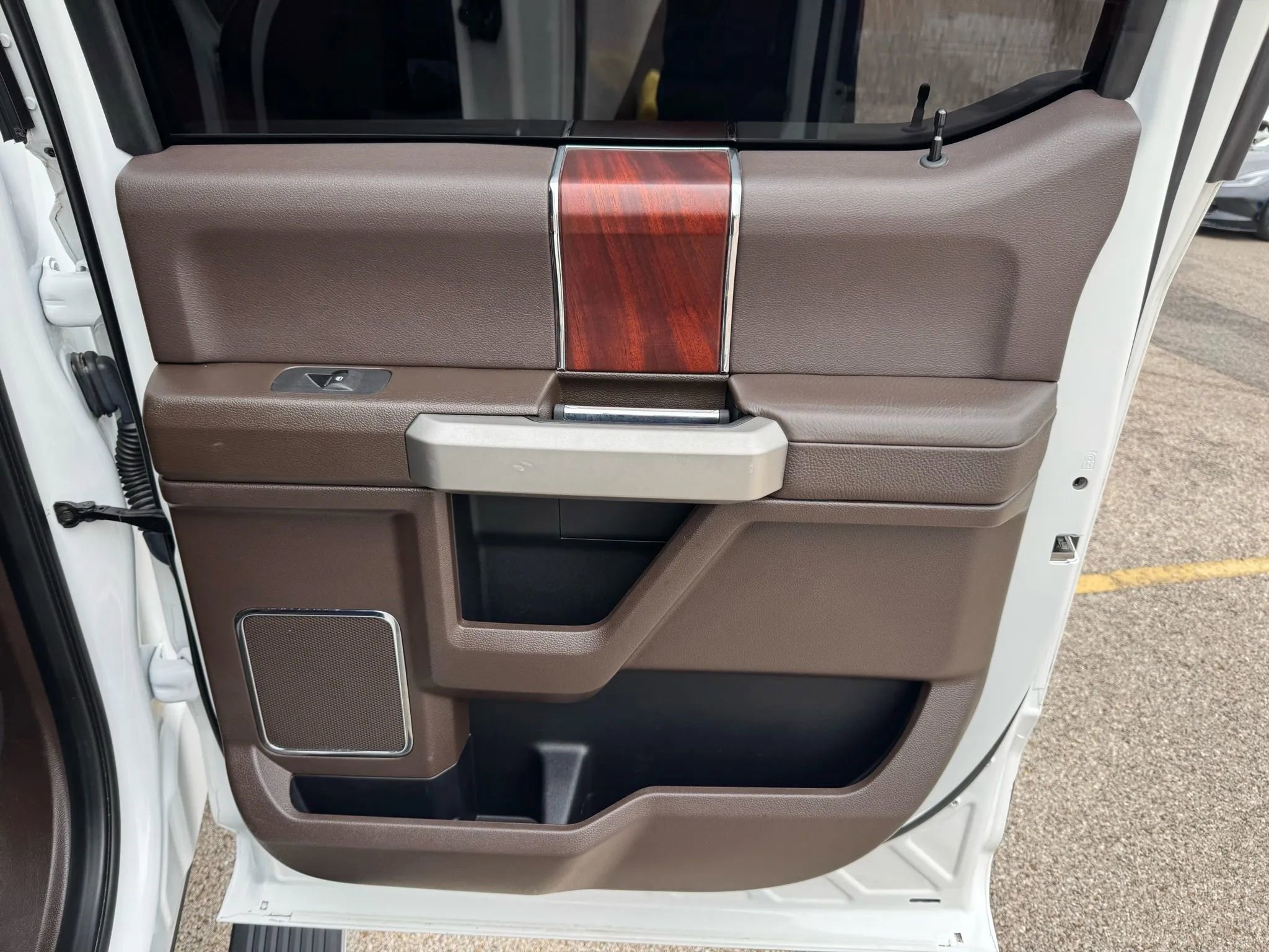 Used 2021 Ford F250 King Ranch w/ King Ranch Ultimate Package AWD/4WD image 25