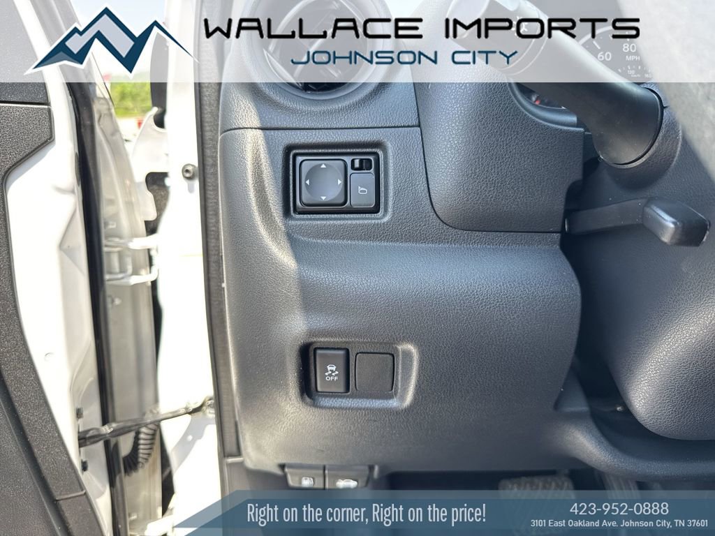 Used 2018 Nissan Versa S Plus FWD image 28