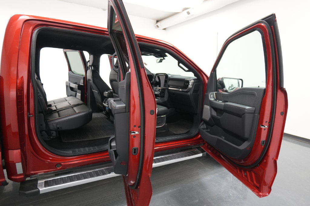 Used 2024 Ford F150 Lariat AWD/4WD image 27