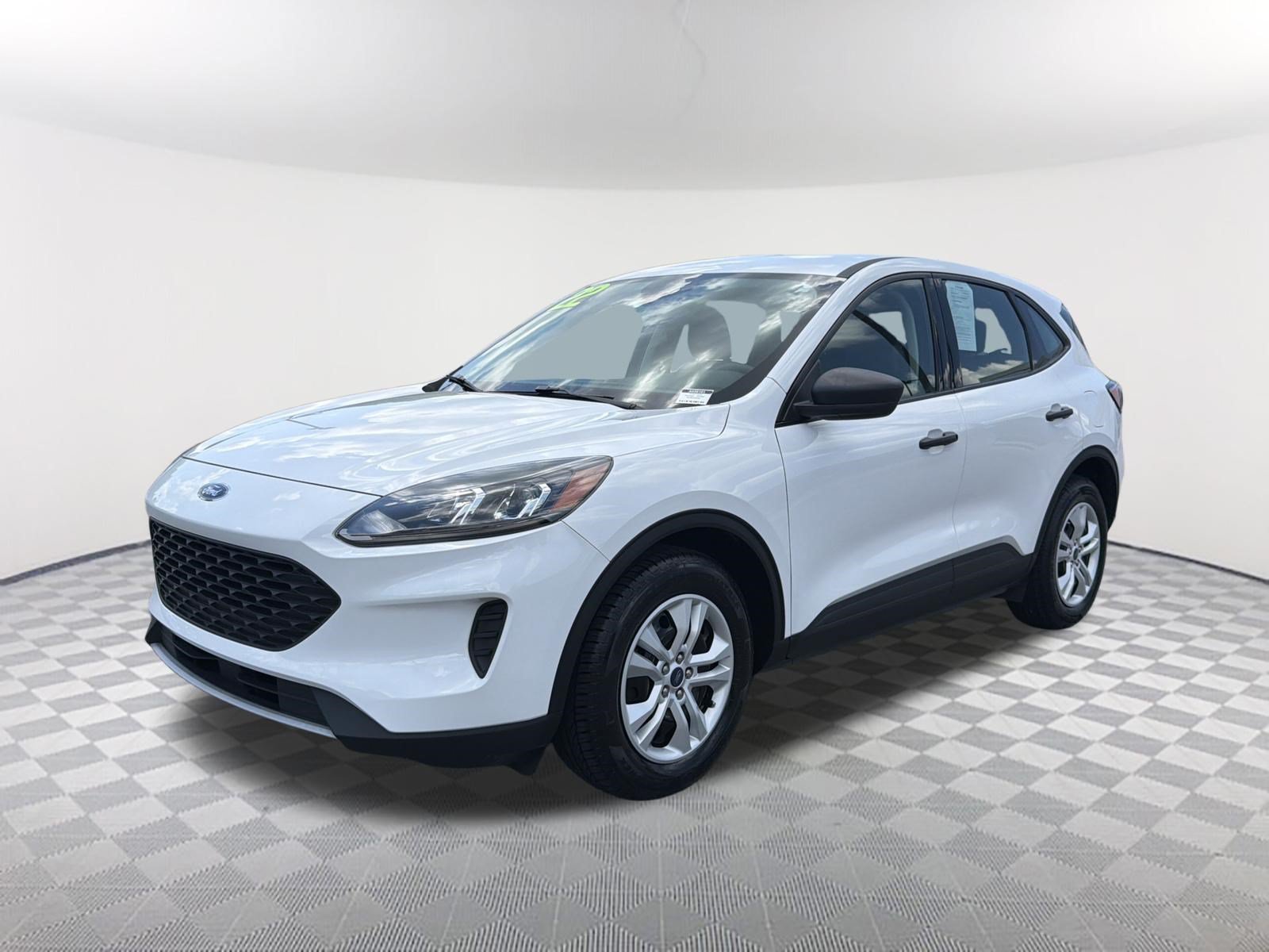 Used 2022 Ford Escape S FWD image 3