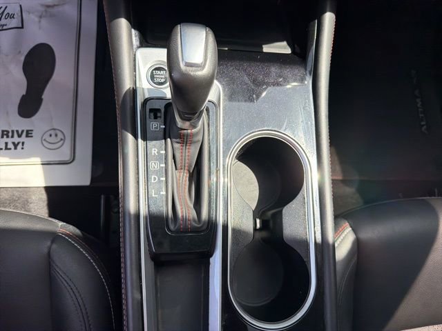 Used 2024 Nissan Altima 2.5 SR w/ SR Premium Package FWD image 18
