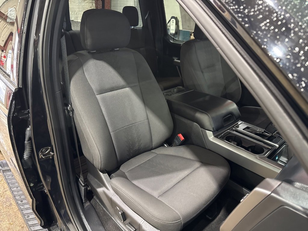 Used 2018 Ford F150 XLT w/ Equipment Group 302A Luxury image 38