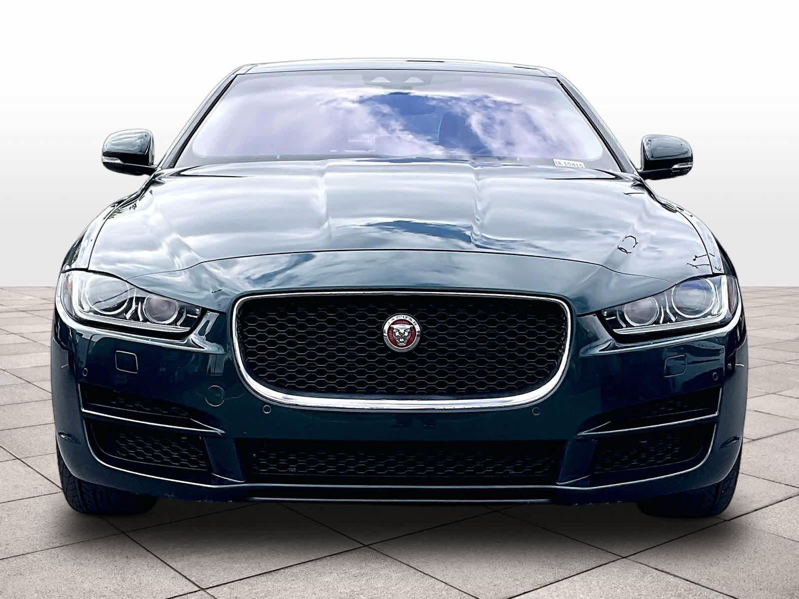 Used 2017 Jaguar XE Premium AWD/4WD image 3