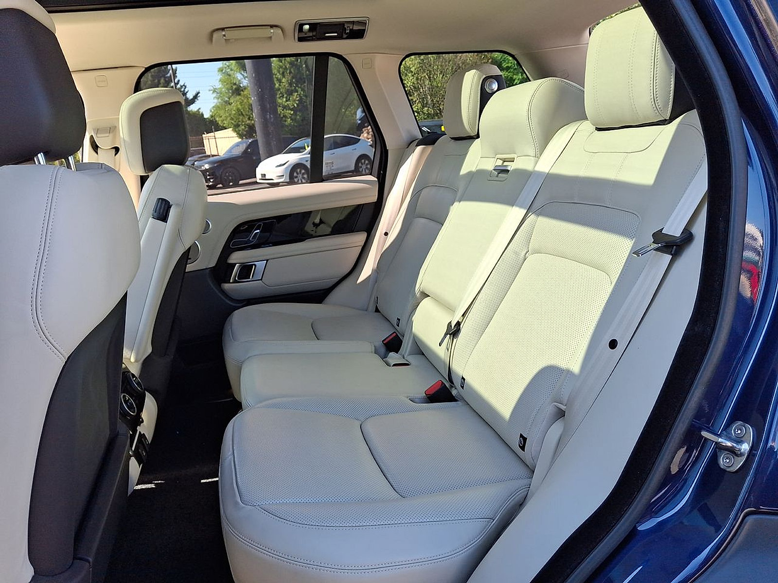 Used 2020 Land Rover Range Rover HSE AWD/4WD image 27