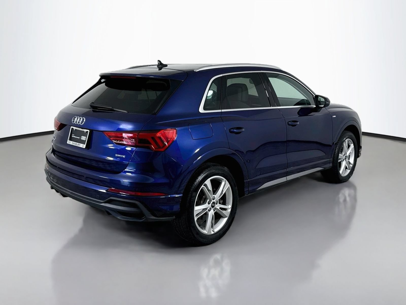 Certified 2024 Audi Q3 2.0T Premium AWD/4WD image 9
