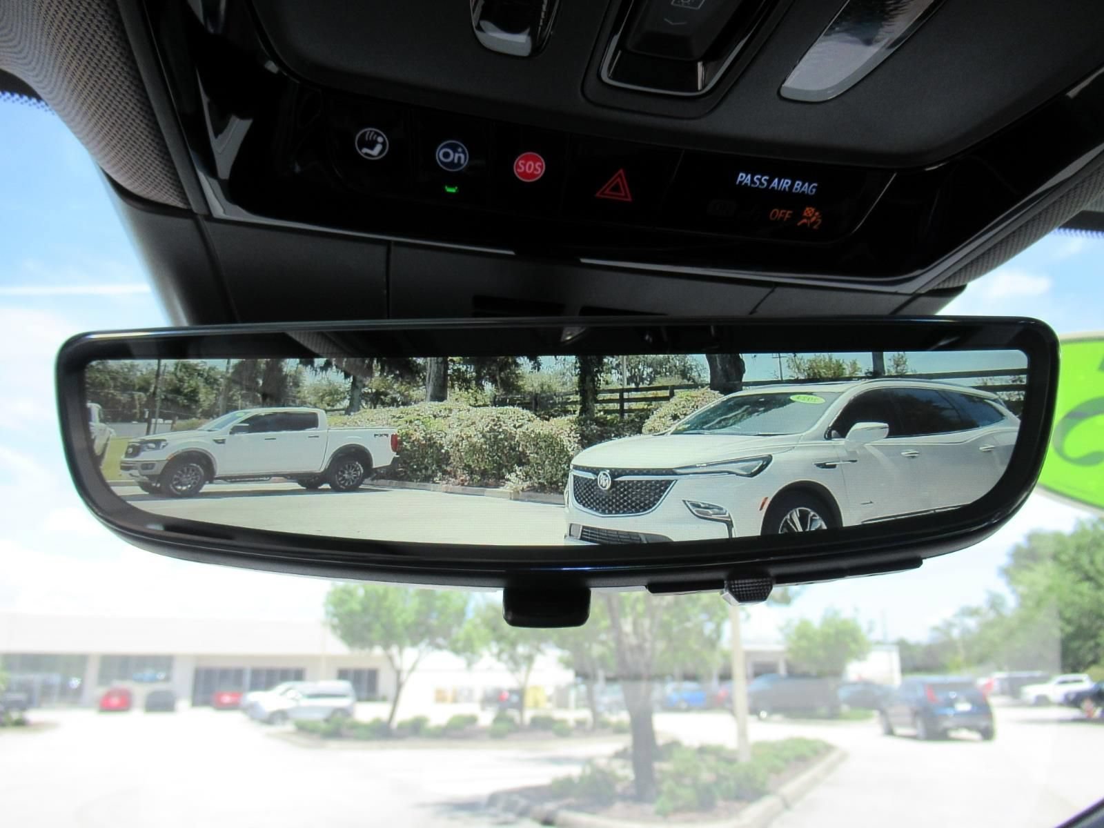 Certified 2025 Cadillac Optiq Luxury 2 AWD/4WD image 29