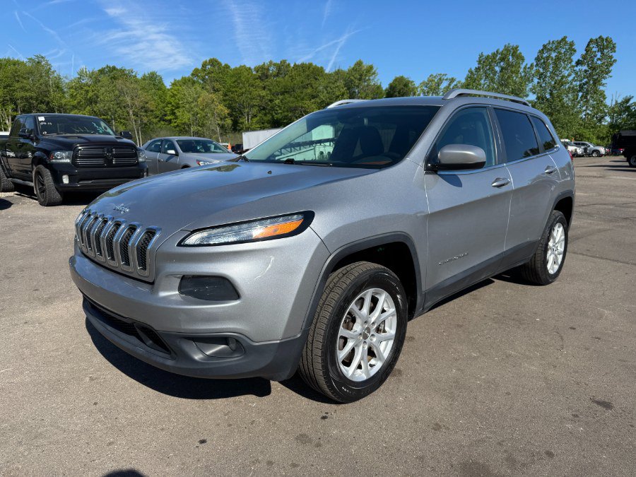 Used 2014 Jeep Cherokee Latitude w/ Cold Weather Group AWD/4WD image 1