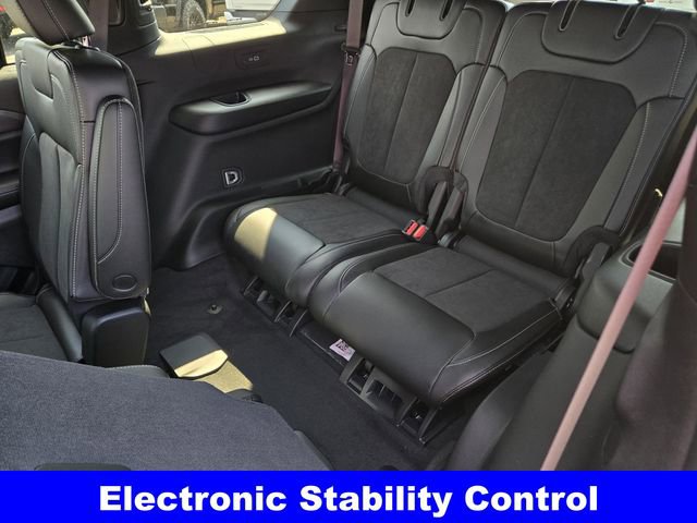 New 2025 Jeep Grand Cherokee L Altitude image 21