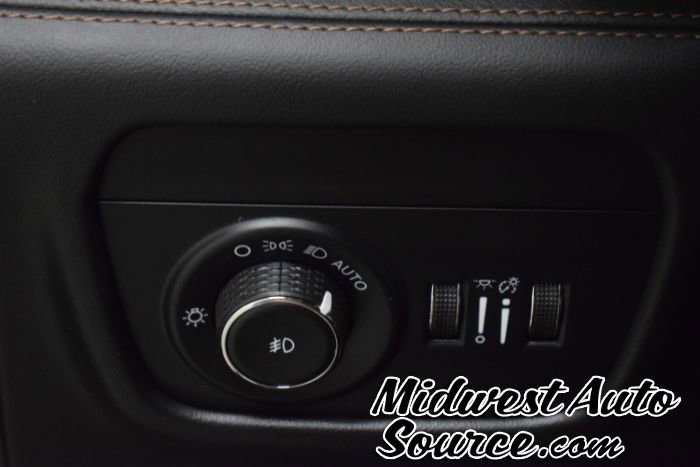 Used 2024 Jeep Grand Cherokee Summit image 16