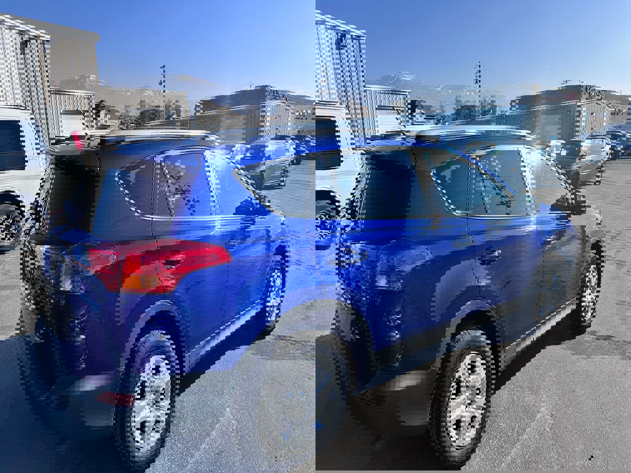 Used 2015 Toyota RAV4 LE image 3