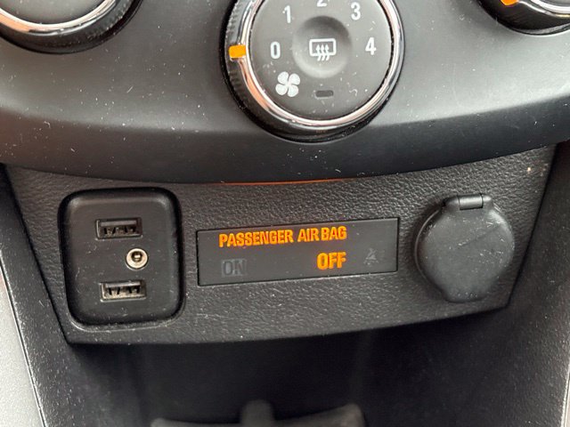 Used 2019 Chevrolet Trax LS AWD/4WD image 19