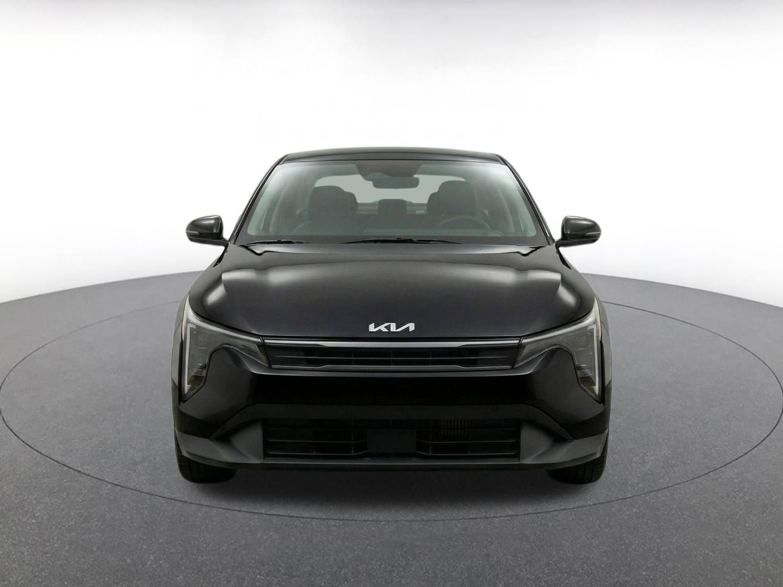 Used 2025 Kia K4 FWD image 2