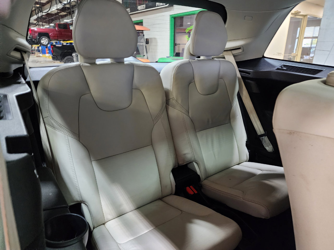 Used 2023 Volvo XC90 B6 Ultimate w/ Protection Package Premier image 25