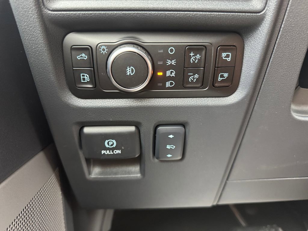 New 2025 Ford F150 Lariat w/ Equipment Group 501A Mid image 31