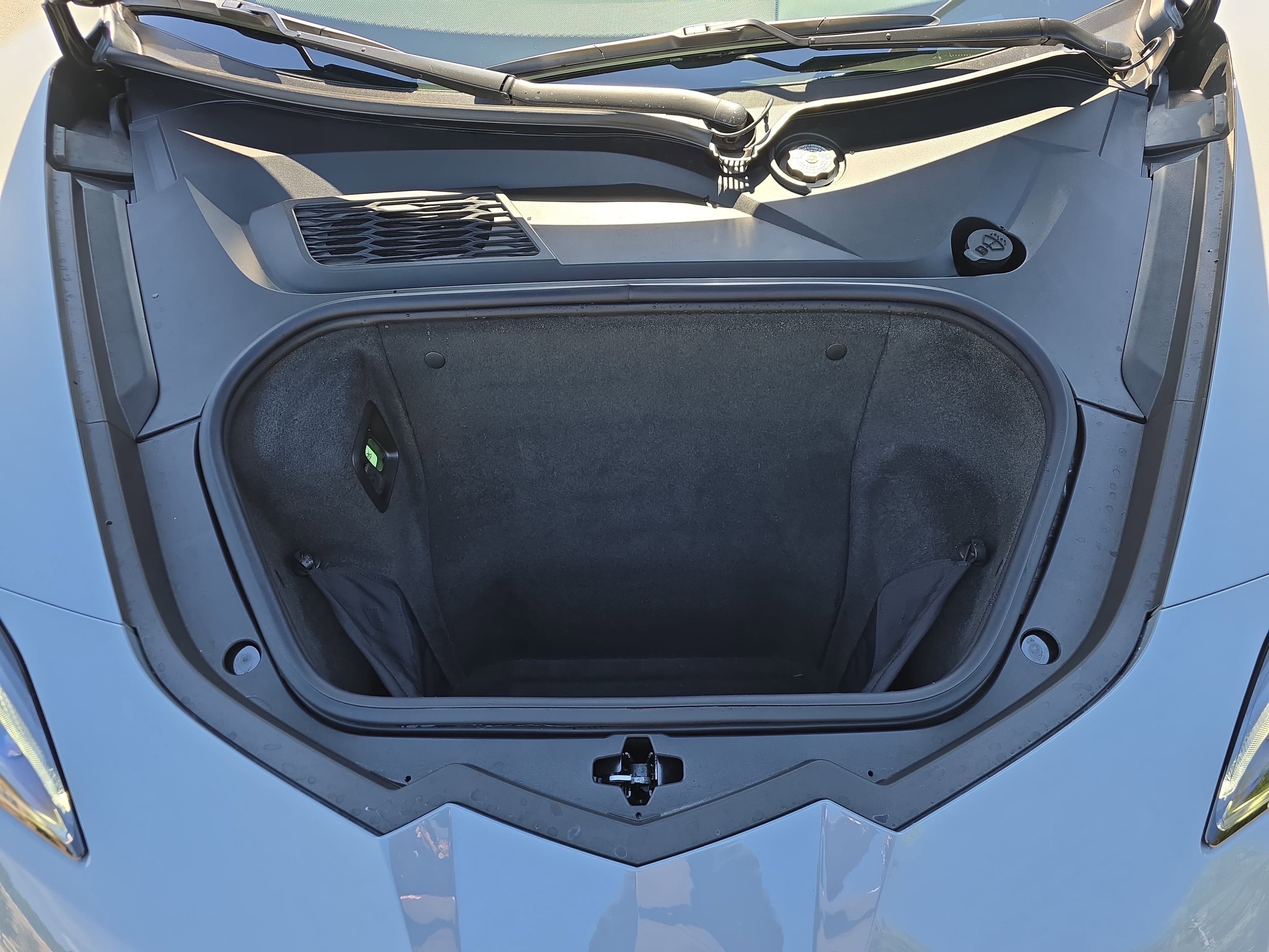Used 2024 Chevrolet Corvette Stingray Preferred Cpe w/ Z51 Performance Package RWD image 10
