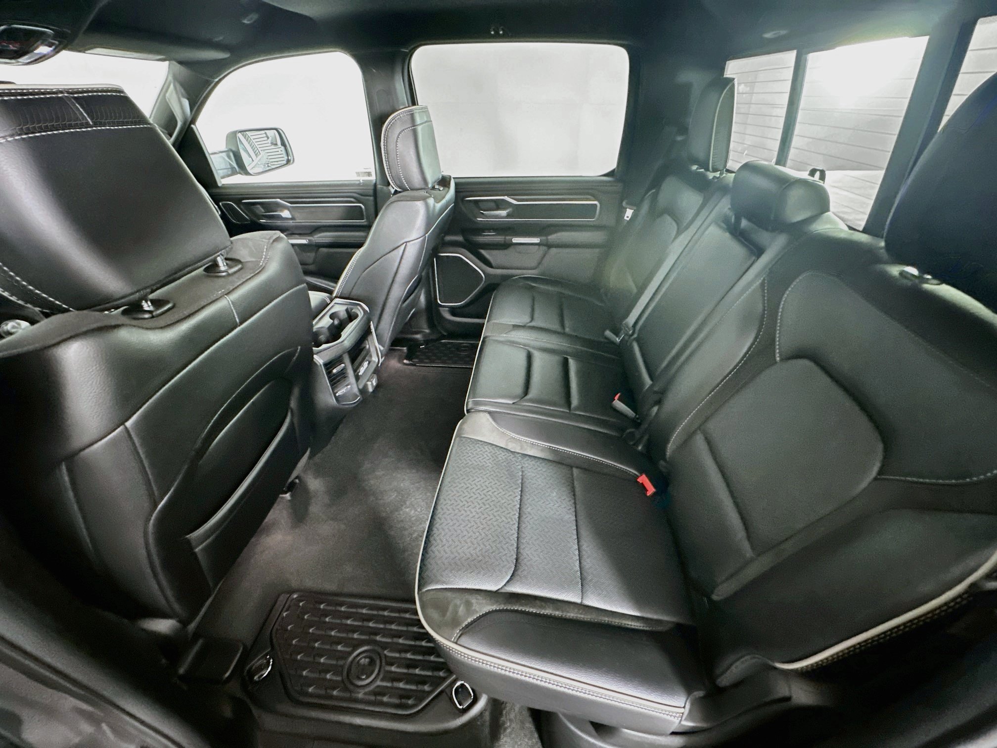 Used 2023 RAM 1500 Laramie AWD/4WD image 28