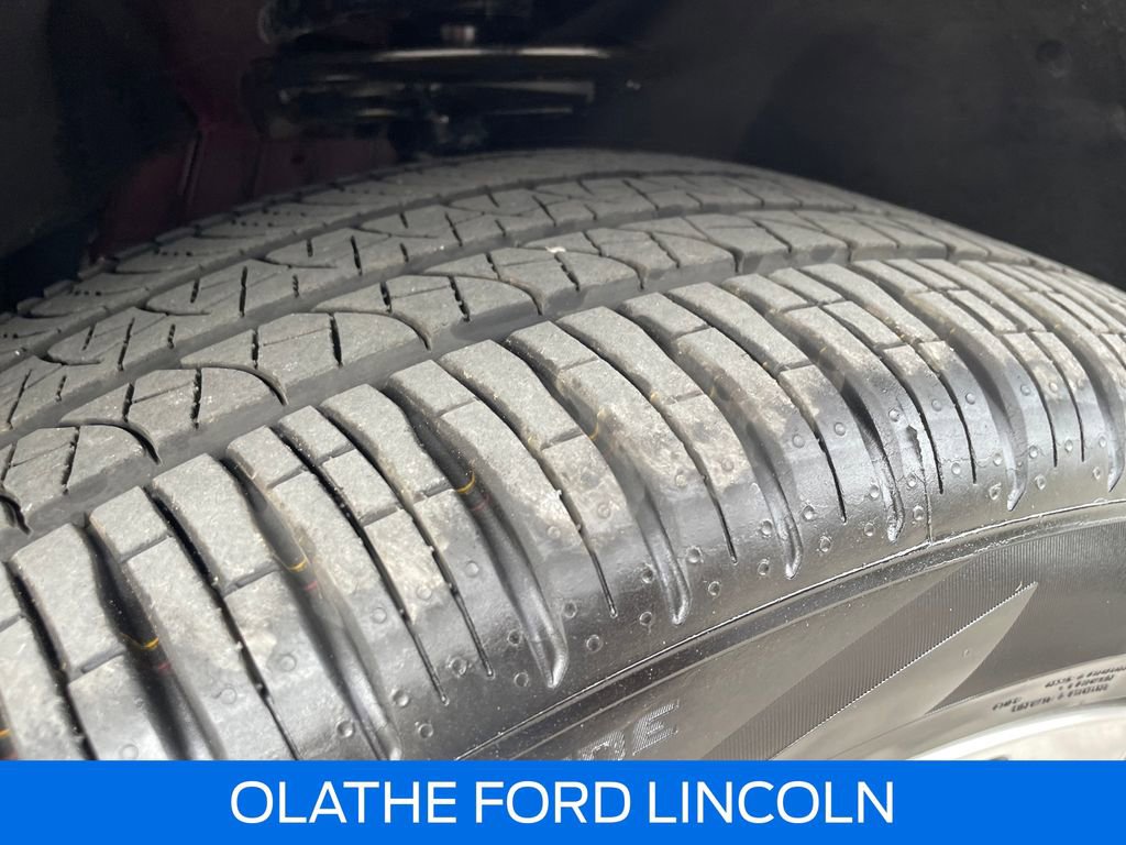 Used 2025 Ford Explorer Platinum w/ LUX Leather Package image 34