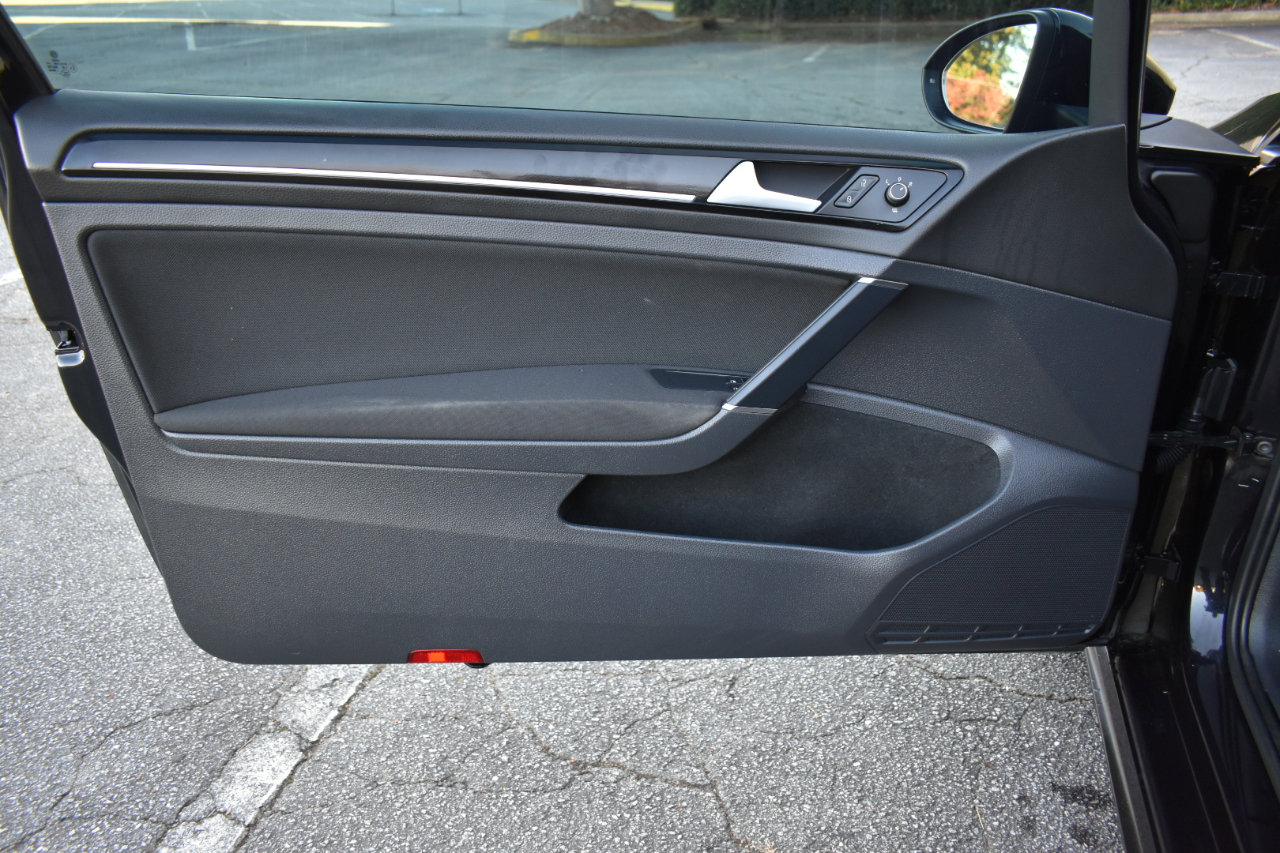 Used 2015 Volkswagen GTI S image 28