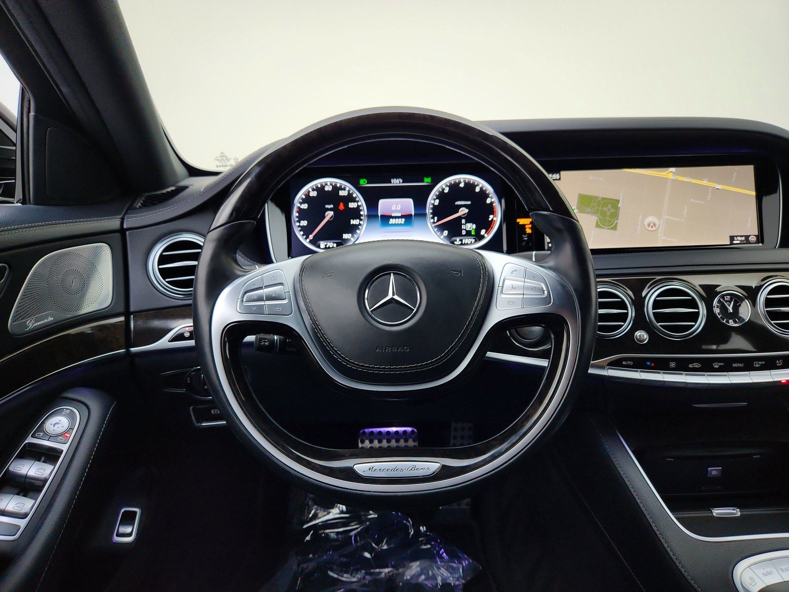 Used 2015 Mercedes-Benz S 550 4MATIC Sedan image 23
