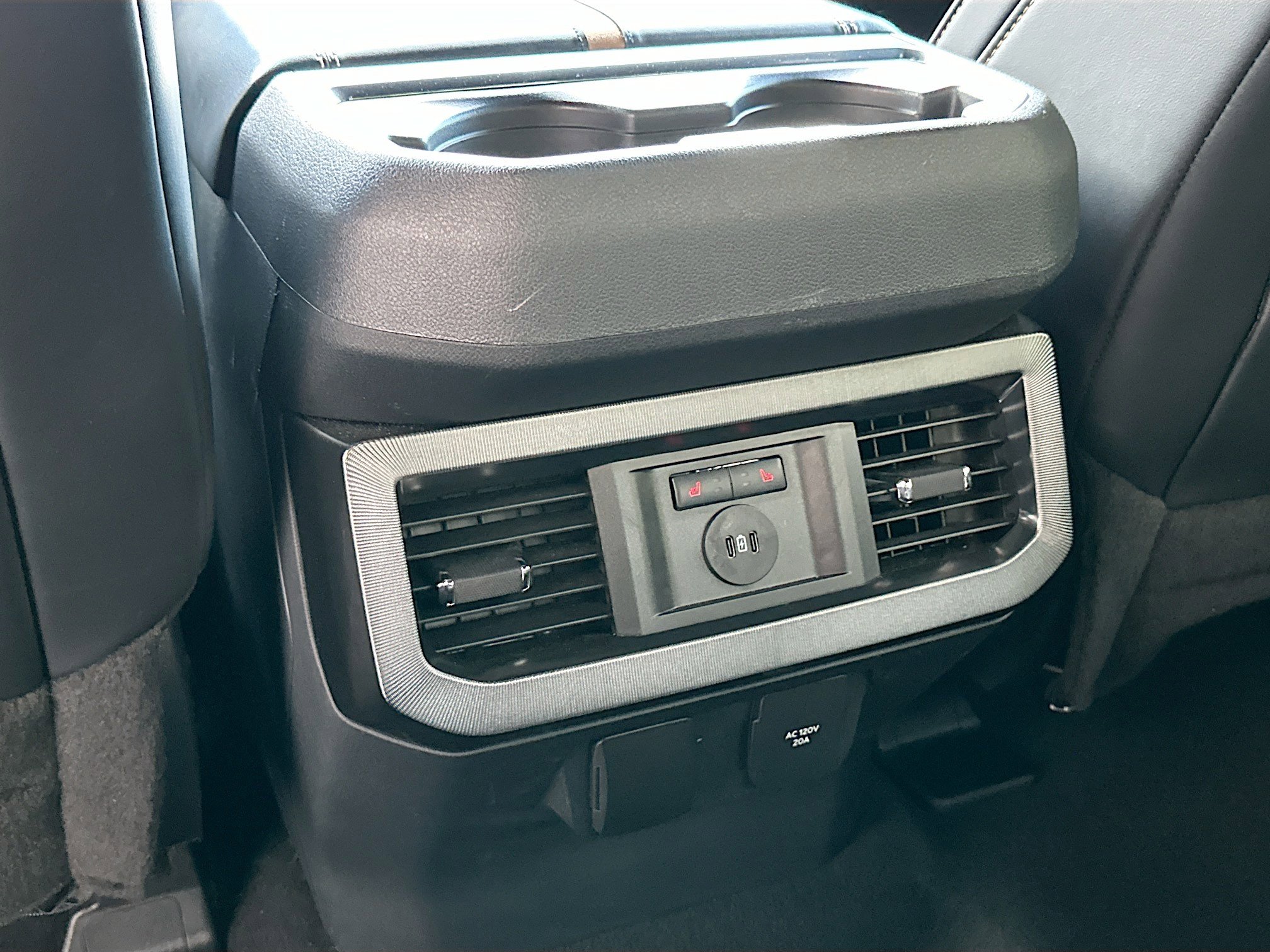 Used 2024 Ford F250 Platinum w/ FX4 Off-Road Package AWD/4WD image 27