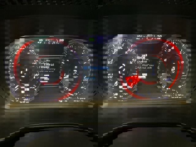 Used 2021 Volvo XC40 T5 Momentum image 23