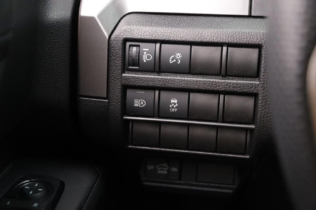 Used 2024 Toyota Tacoma SR5 AWD/4WD image 23